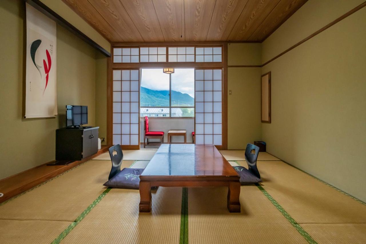 Kurobe View Hotel Омати Экстерьер фото