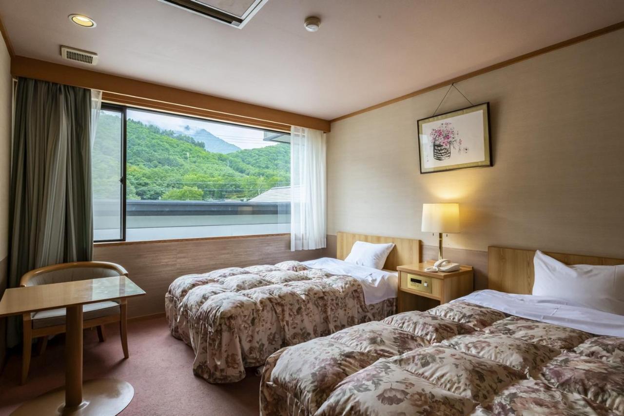 Kurobe View Hotel Омати Экстерьер фото