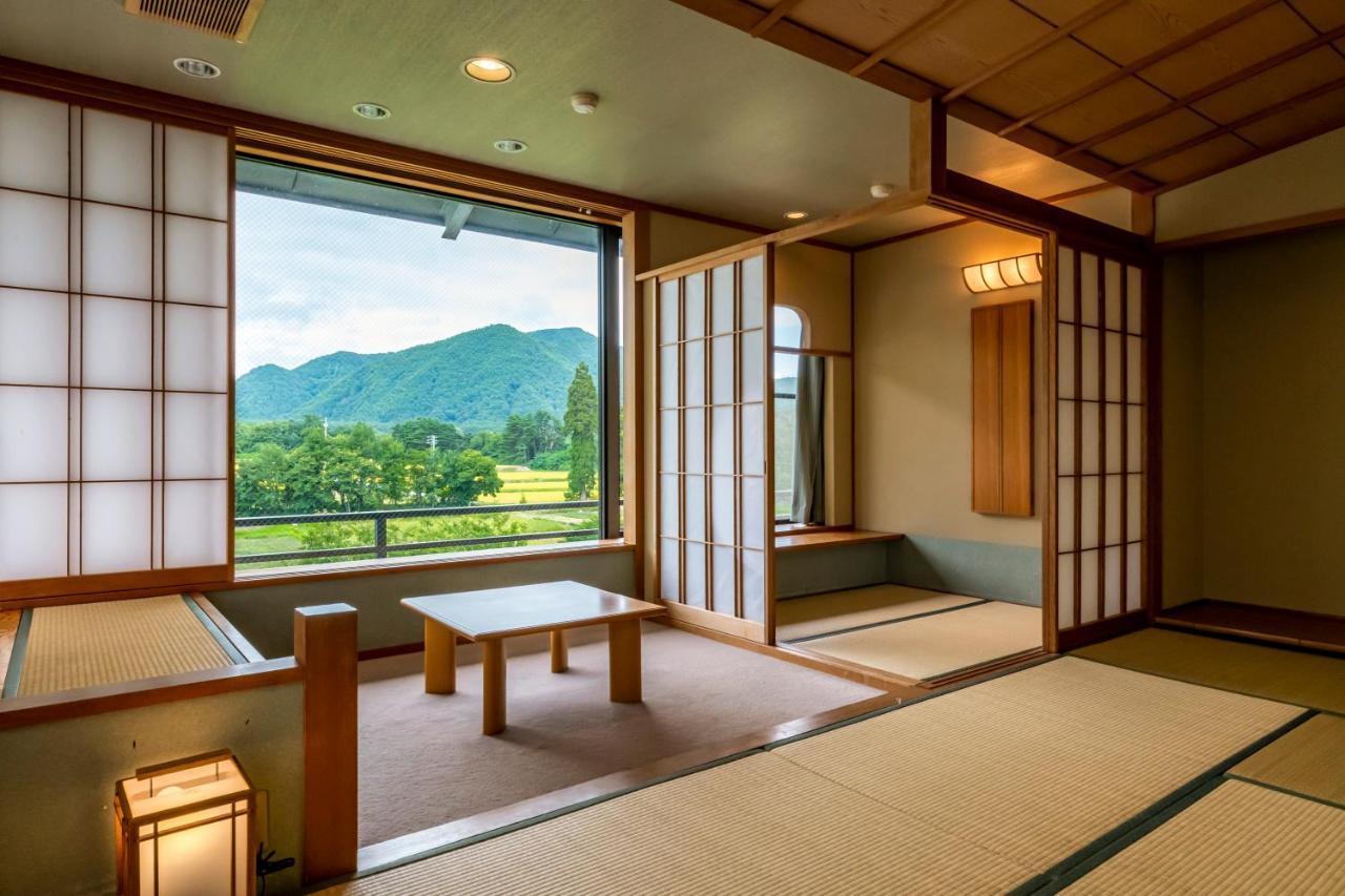 Kurobe View Hotel Омати Экстерьер фото